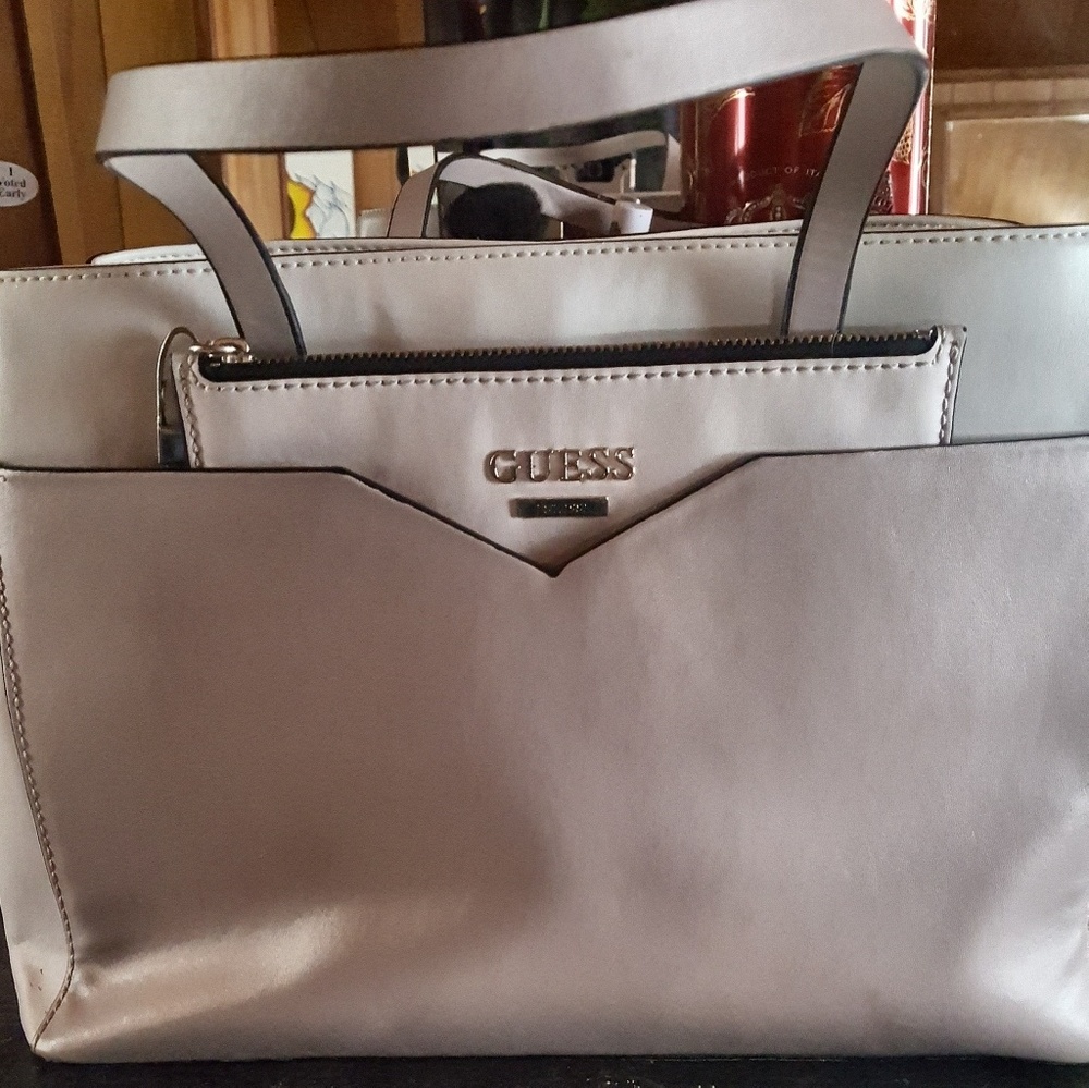 Guess purse, and matching wallet